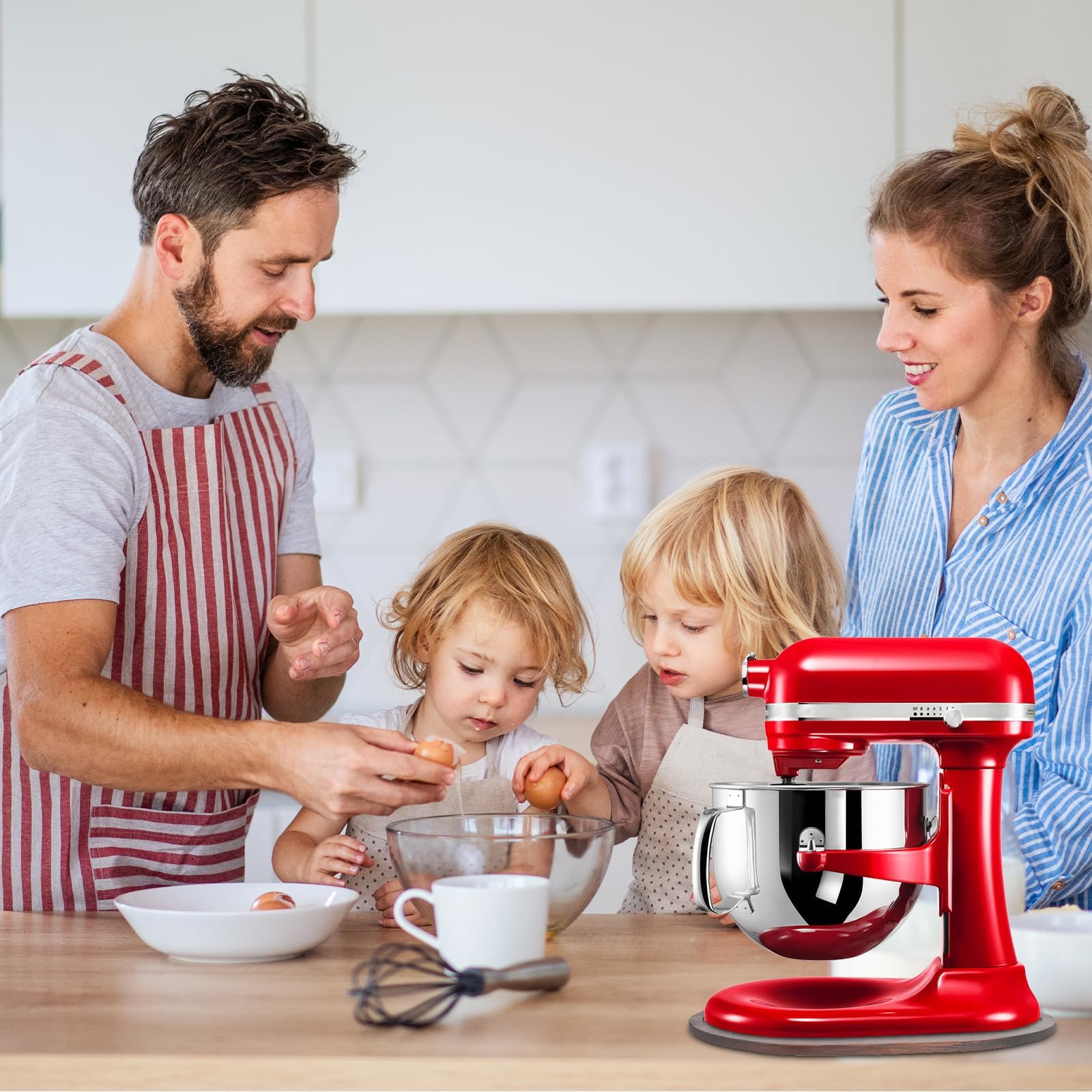 GIASSVIO mixer slider adds a decorative touch to any kitchen.
