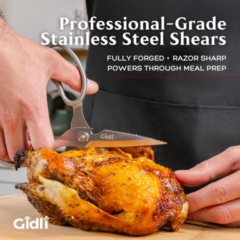 Gidli kitchen scissors cutting chicken to show versatility