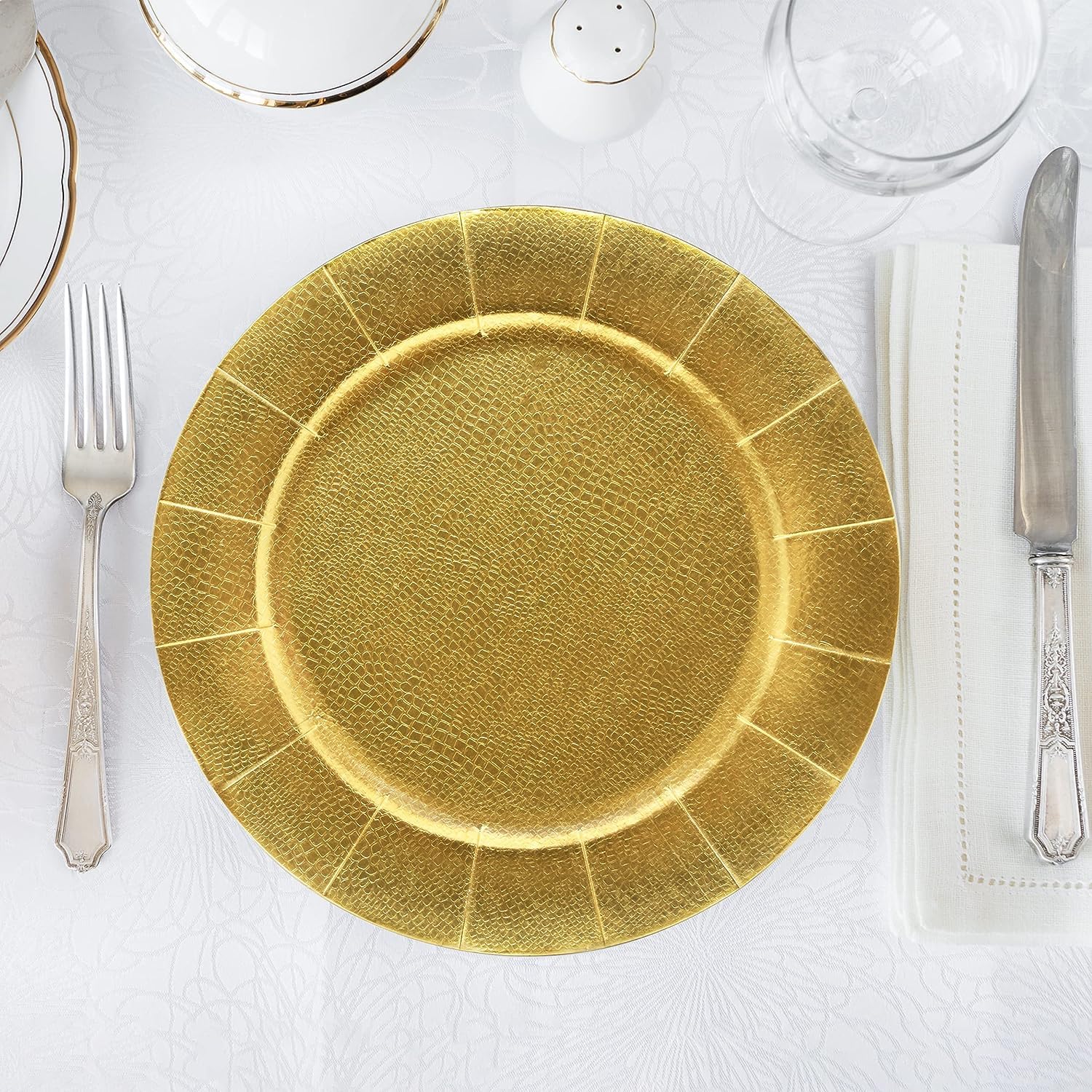 Gift Boutique 13 inch charger under main plate showing fit and coverage