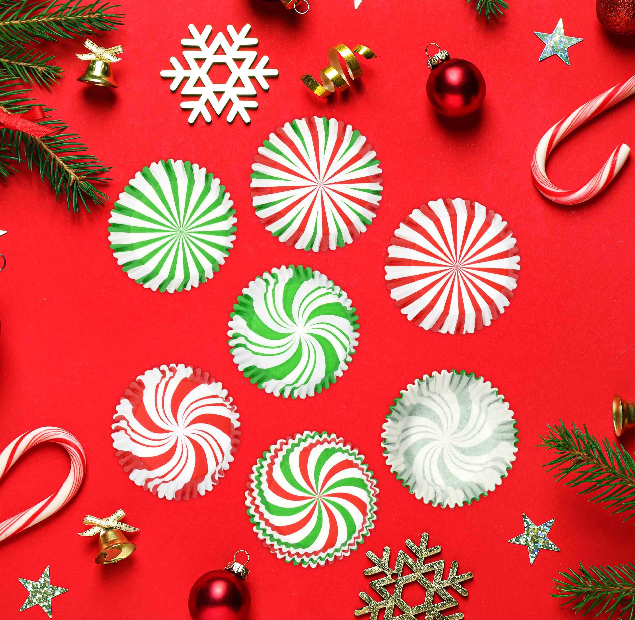 Gift Boutique holiday snack liners for candies, nuts, and petites pastries