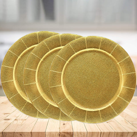 Gift Boutique festive table use gold charger plate on wedding display