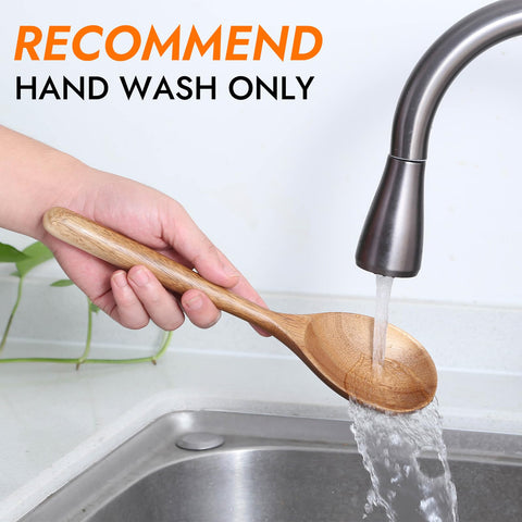 GinSent set of two spoons ideal for soups, sauces, and salads.