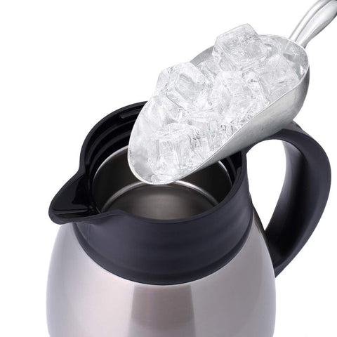 GiNT leak-proof lid close-up shows airtight construction and secure placement.