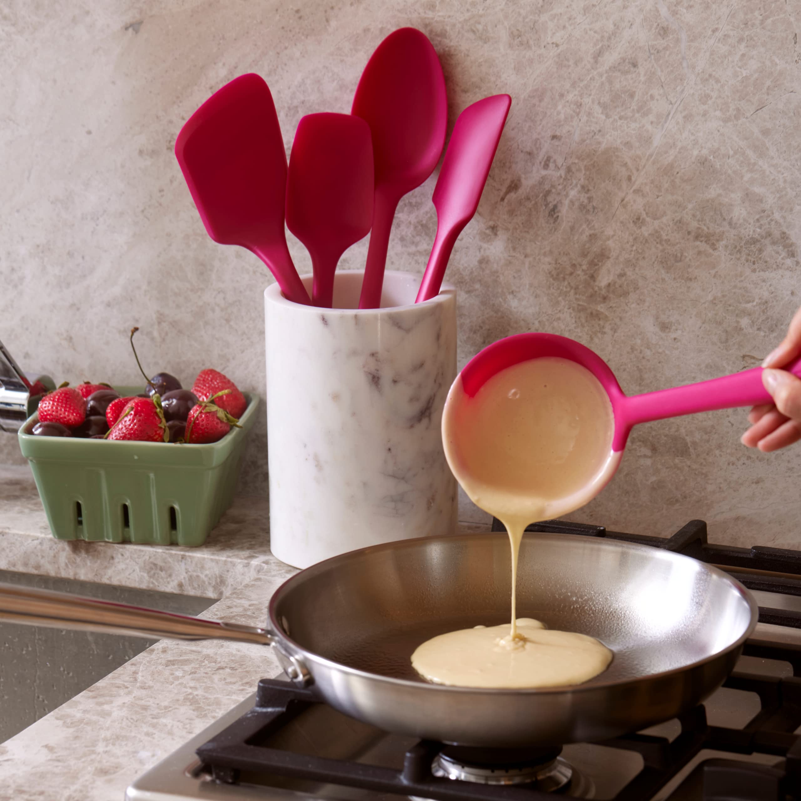 GIR Get It Right seamless ladle, dishwasher-safe and easy to clean