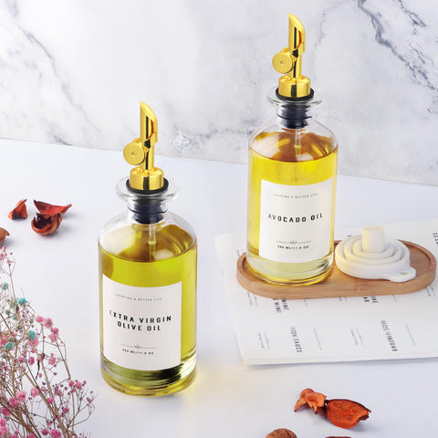 GIXSEGIE gift-ready oil dispenser set in minimalist packaging