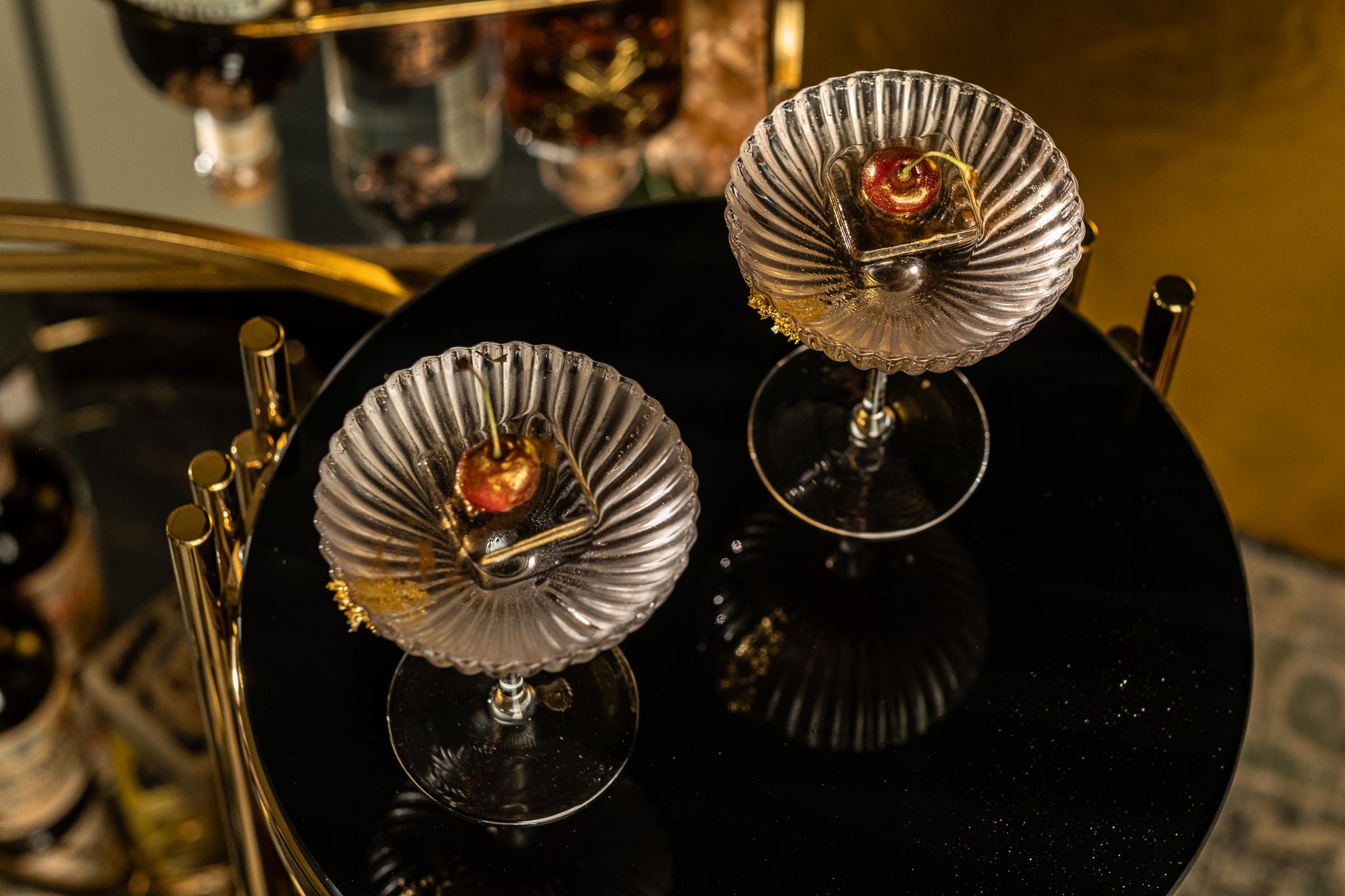 GLASSIQUE CADEAU Venus Seashell Coupes for chilled daiquiri and stylish serving