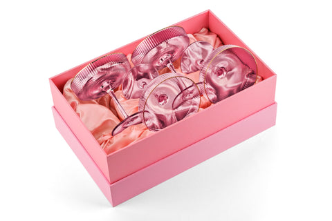 GLASSIQUE CADEAU hand-blown glassware with blush color for vintage charm.