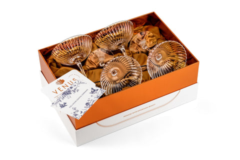 GLASSIQUE CADEAU Venus Seashell Coupes ideal for cosmopolitan and margarita presentations