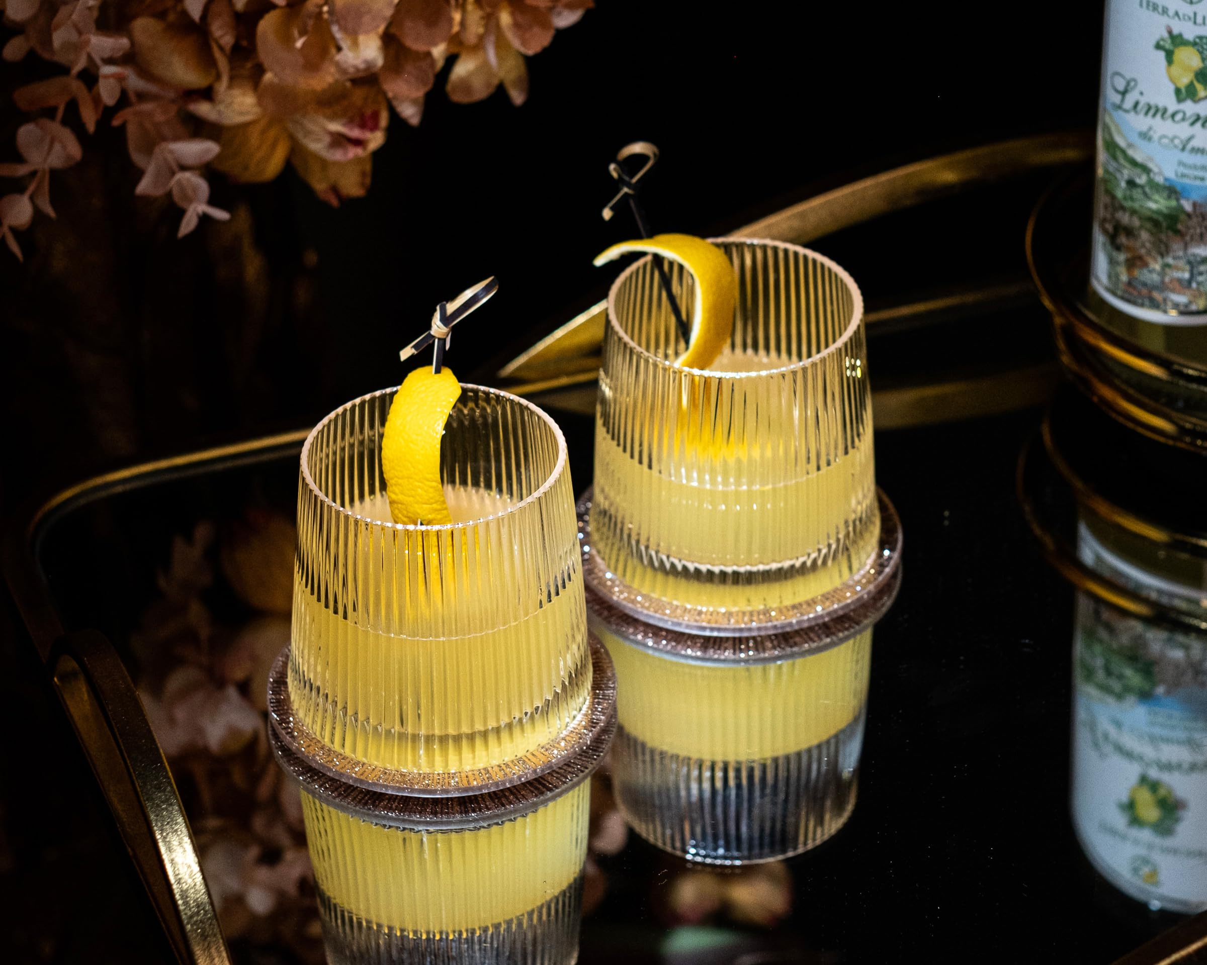 GLASSIQUE CADEAU retro cocktail glassware on bar