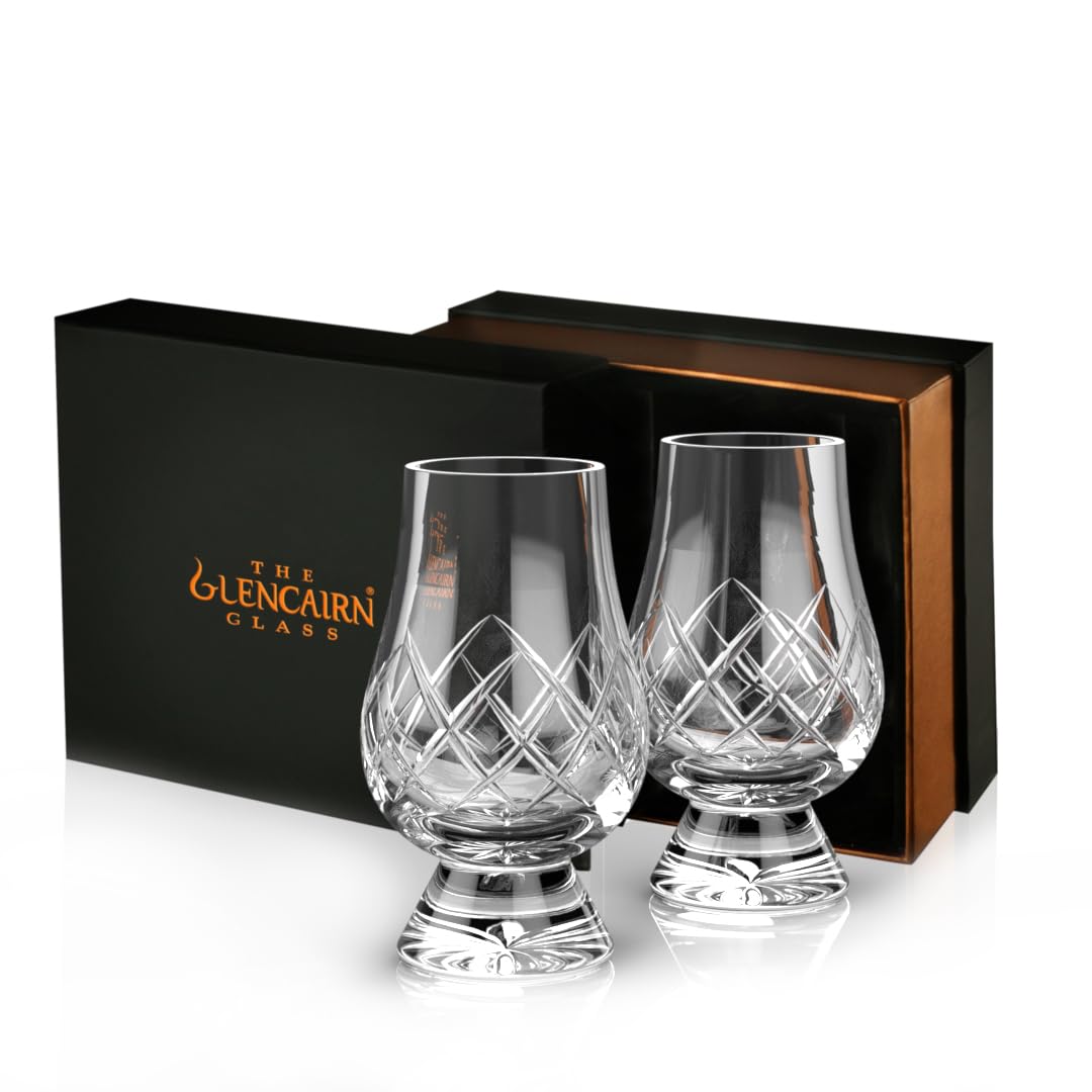 GLENCAIRN Cut Glass close-up highlighting precise cuts for vivid whisky aroma