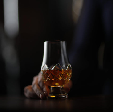 GLENCAIRN lead-free crystal with dishwasher-safe care and easy maintenance.