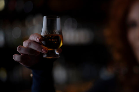 GLENCAIRN WEE dishwasher-safe crystal glass for easy cleanup