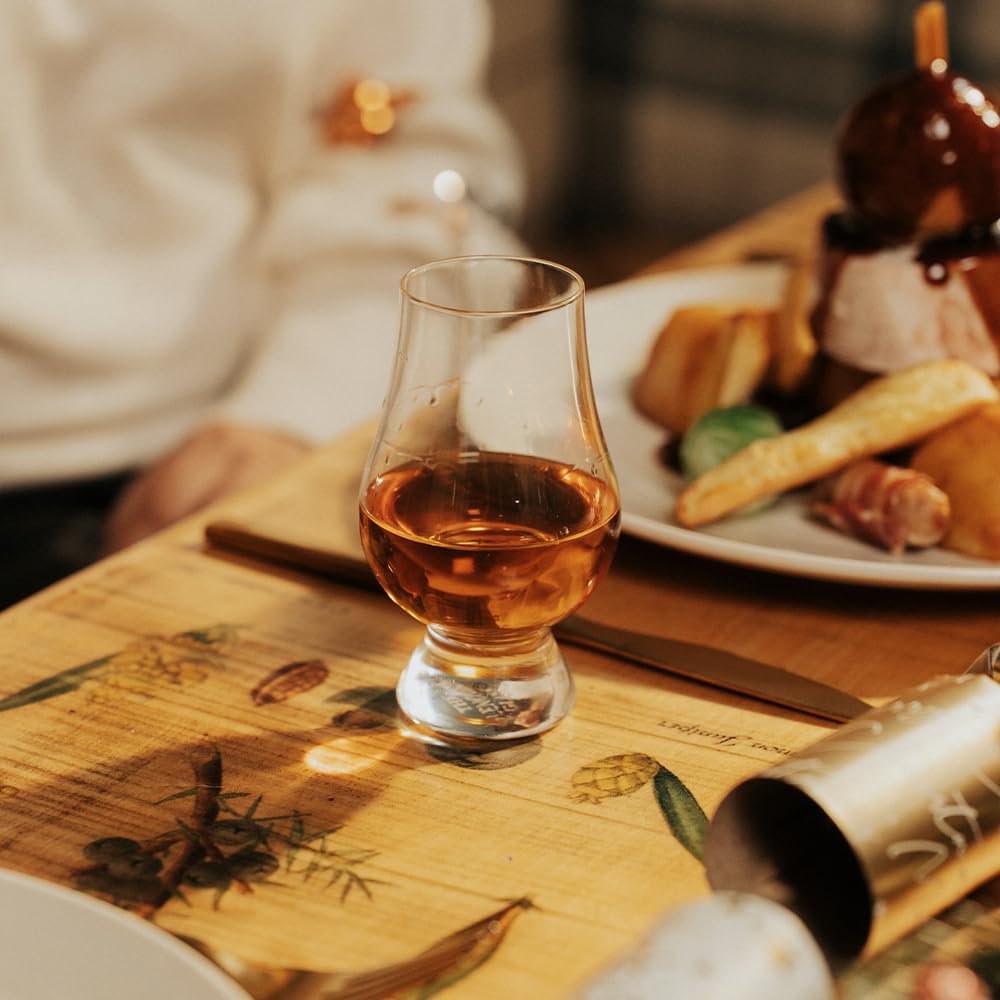 Hostess gift idea with refined GLENCAIRN whiskey glass.