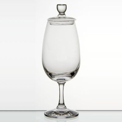 Glencairn lead-free crystal ensures clear, pure spirit presentation