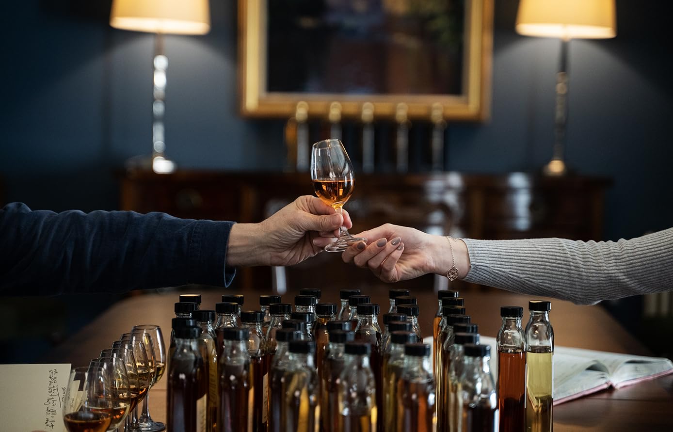 Glencairn elegant gift-set capsule for whisky lovers