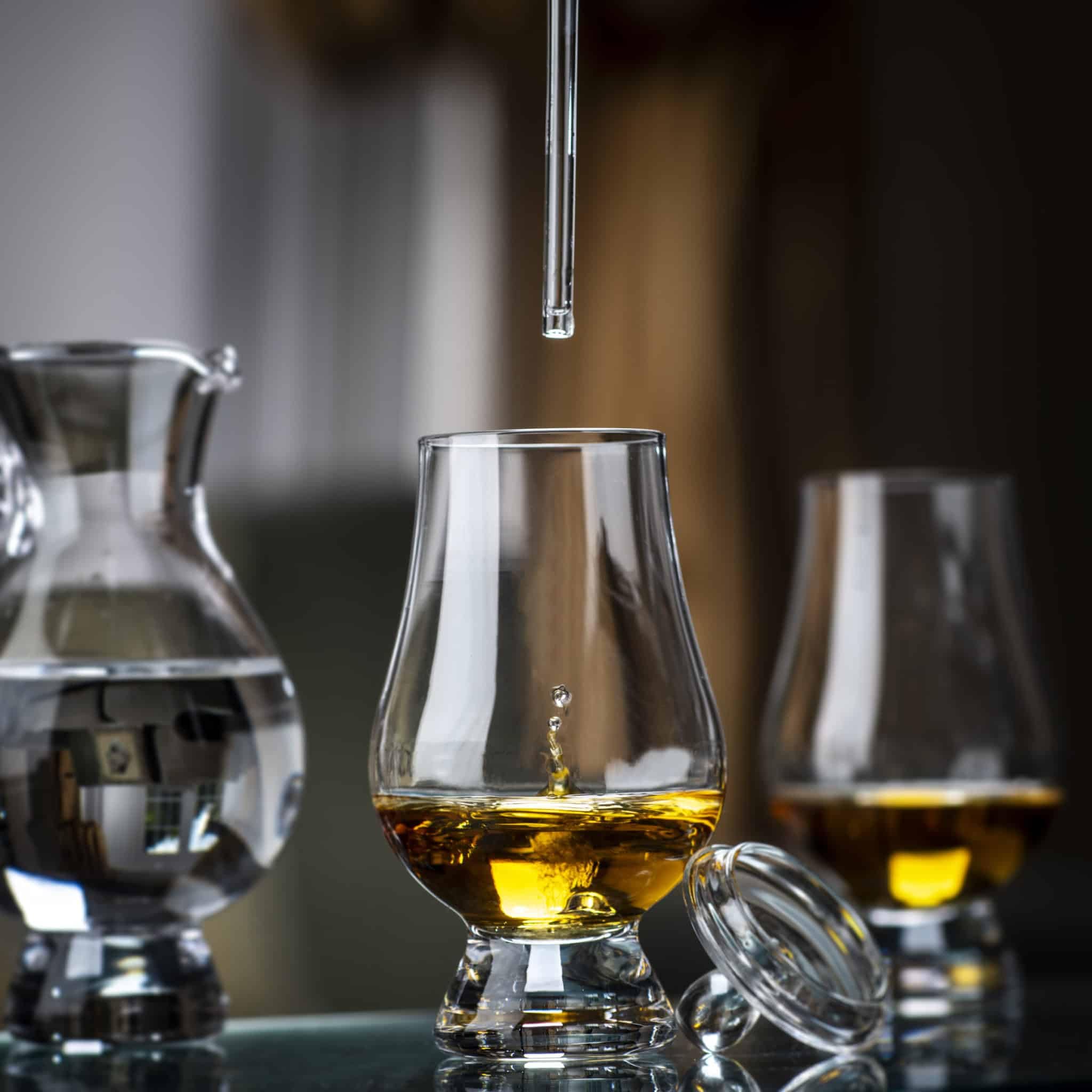 Glencairn Tasting Cap helps concentrate vapors for richer aroma notes.