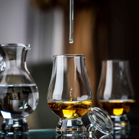 Glencairn Tasting Cap helps concentrate vapors for richer aroma notes.