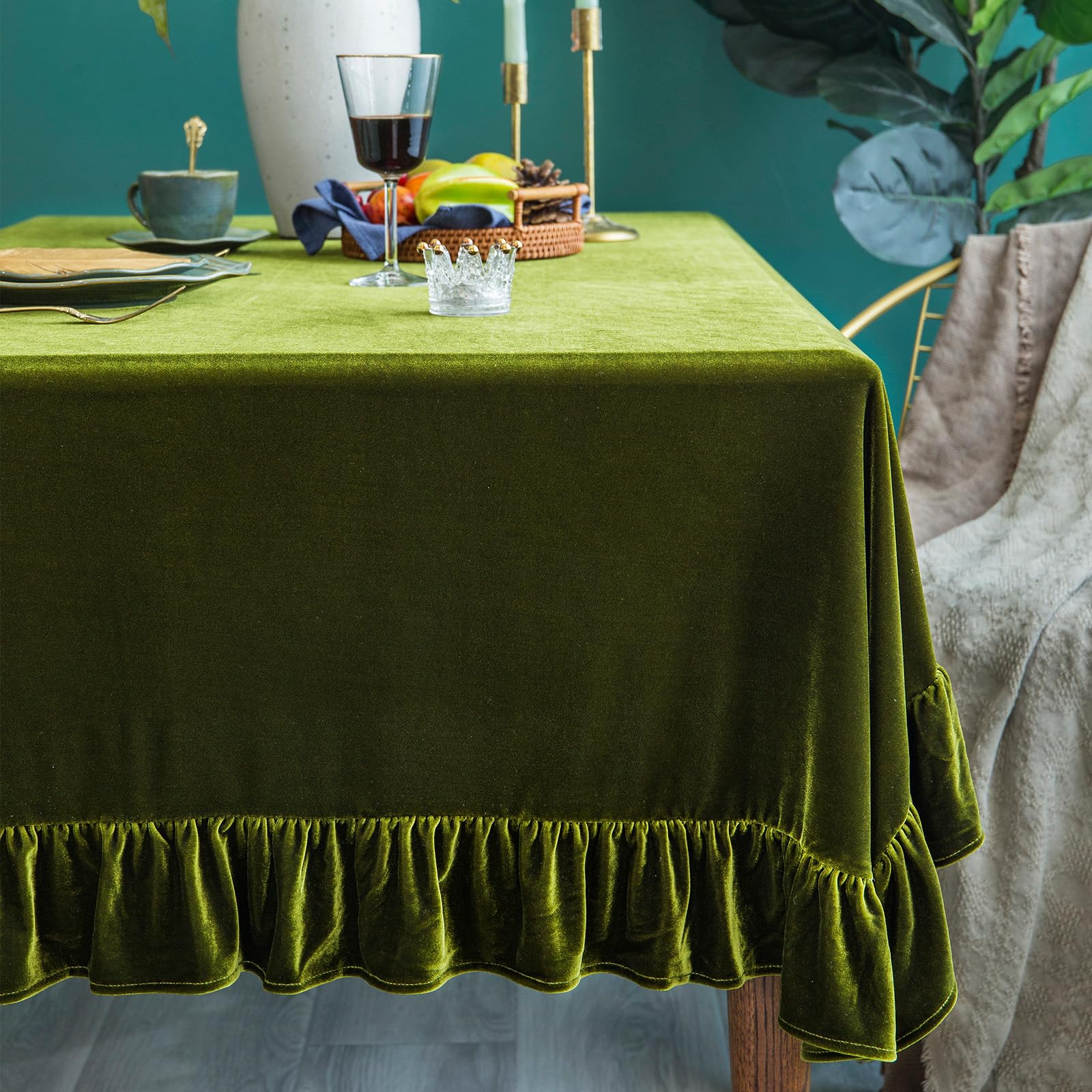 GLORY SEASON velvet tablecloth closeup shows color shift for elegant dining ambiance.