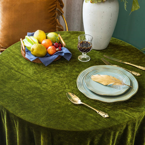 GLORY SEASON velvet tablecloth enhances outdoor and indoor tables with vibrant color and trim.