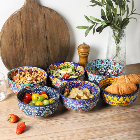 Glowworm bowls microwave-safe and dishwasher-safe feature highlighted in product display