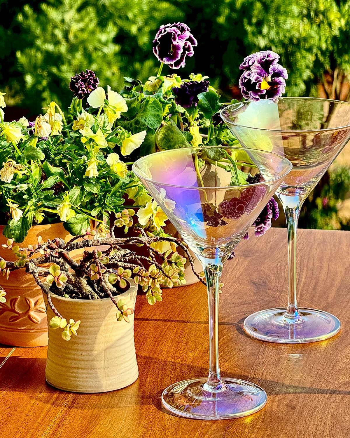 Gnimihz A+ grade quality martini glasses with double inspection seal.