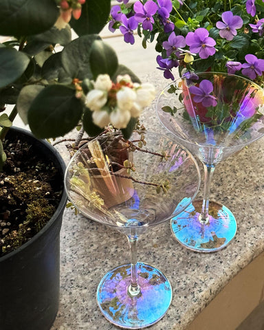 Gnimihz hand-blown crystal martini glass edge-polish for refined sipping.
