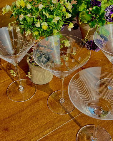 Gnimihz cocktail party-ready martini glasses ideal for Cosmopolitan and Manhattan