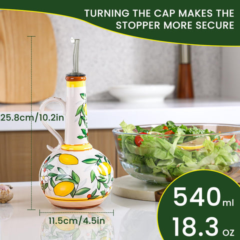 Gnlnkn non-drip spout ensures controlled drizzle for dressings and oil use.