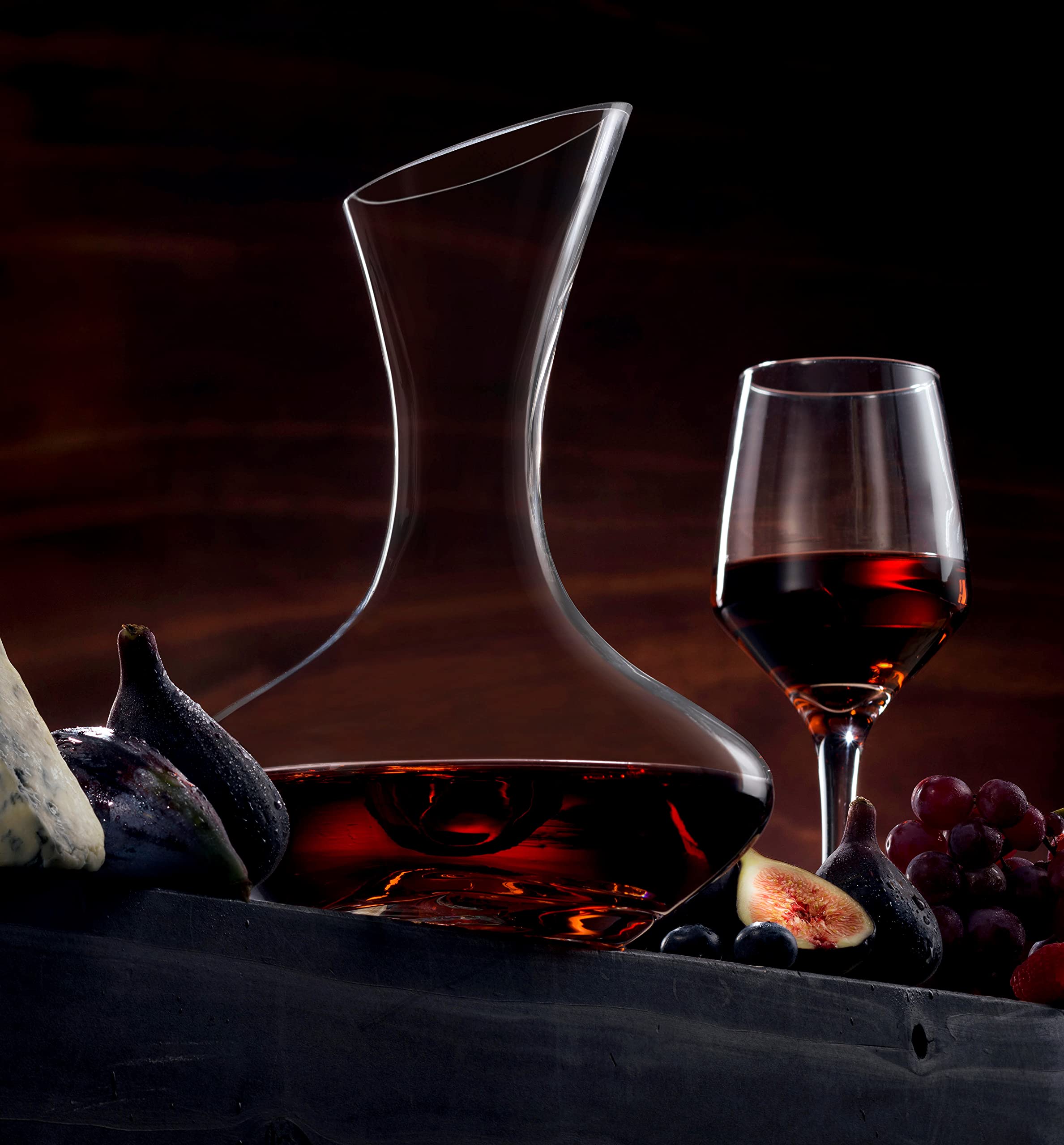 Godinger decanter presentation stand enhances table display