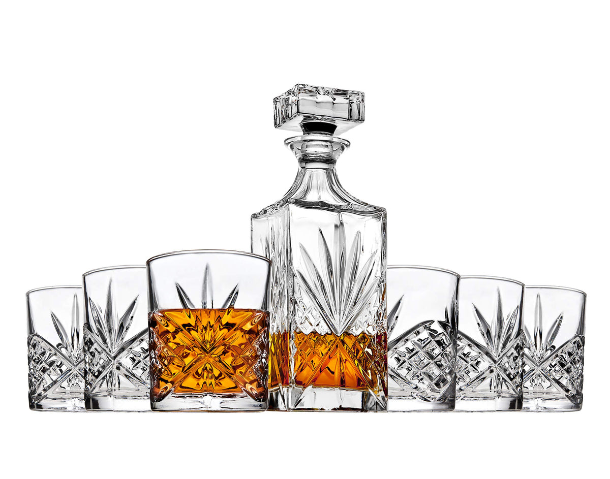 Godinger Dublin Crystal decanter for premium whiskey service
