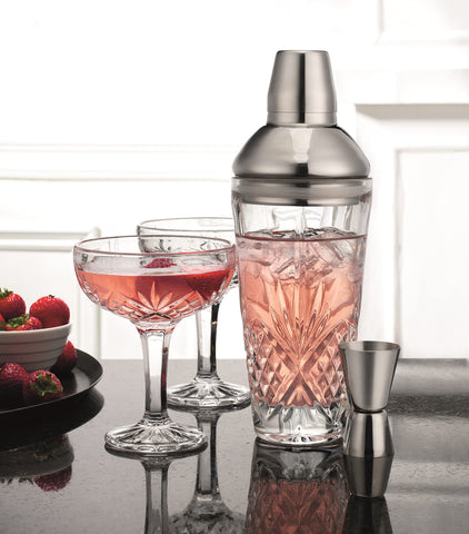 Godinger Dublin crystal martini shaker closeup showcasing craftsmanship