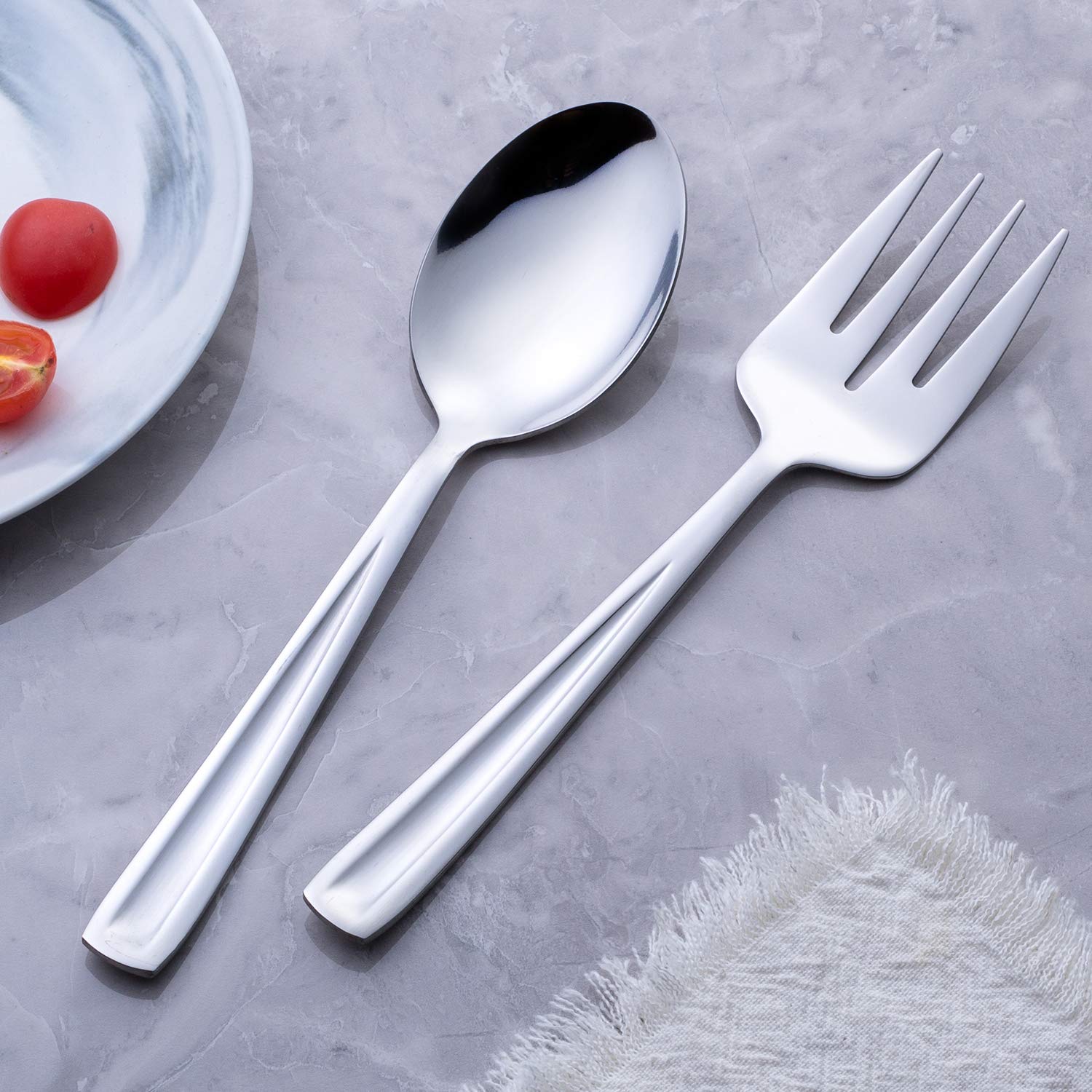 GoGeiLi large serving spoon with mirror finish, perfect for salads and sides.