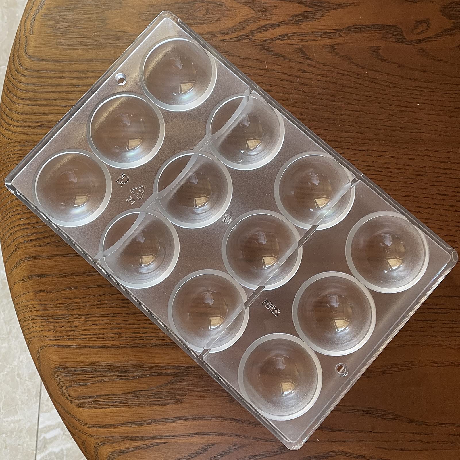 Goldbaking ball mold chilling in refrigerator for solid shells