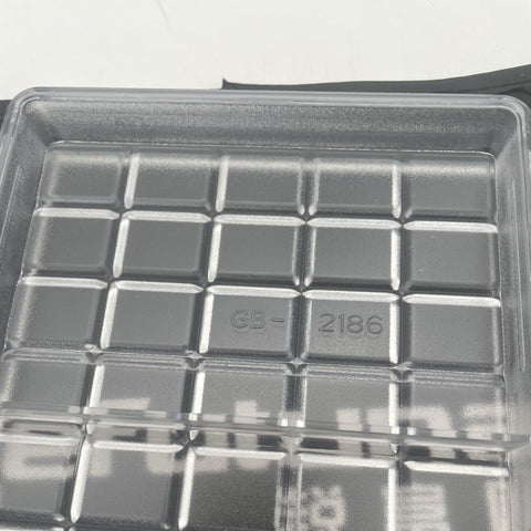 Goldbaking break-apart bar design mold enables easy portioning
