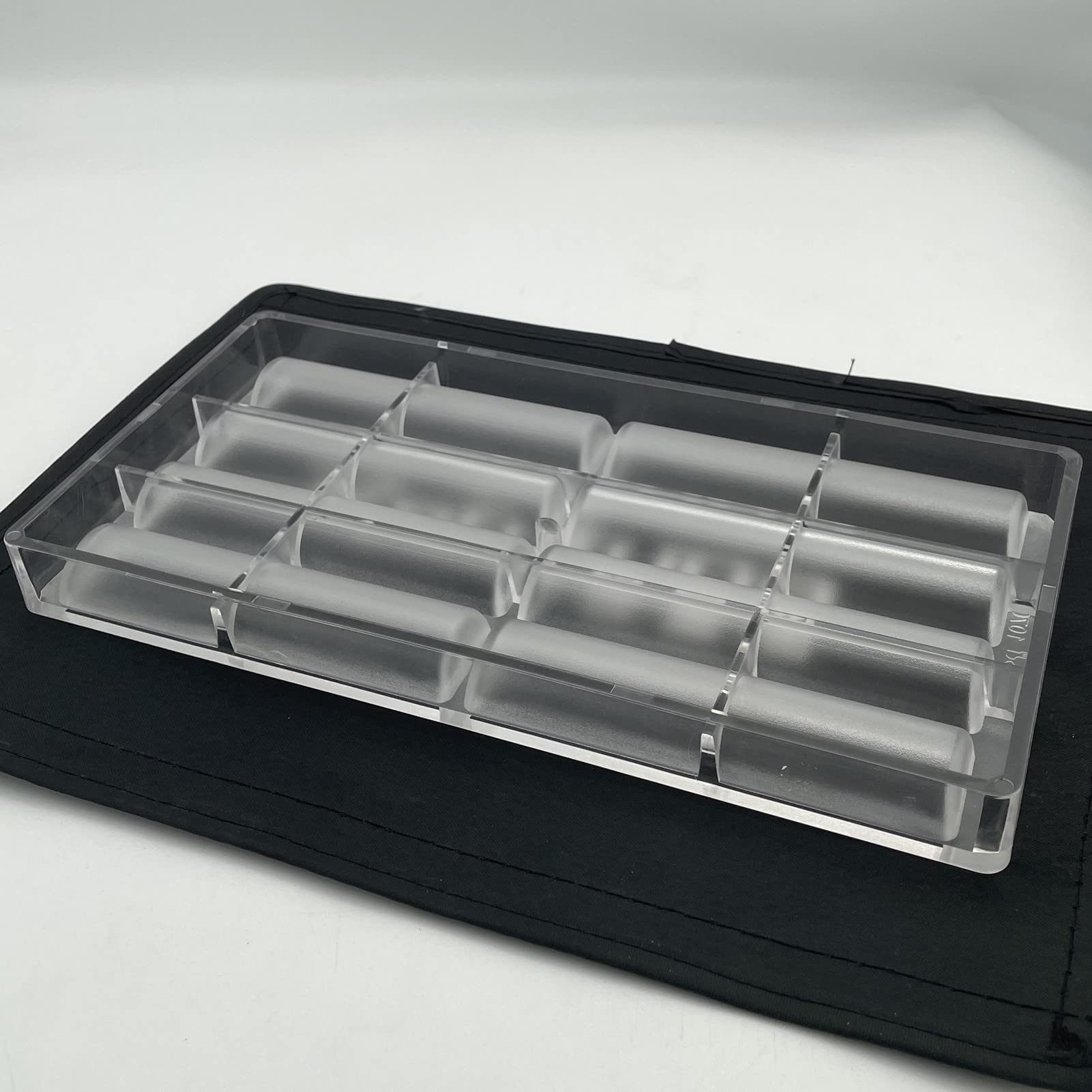 Goldbaking chocolate piece size 11-8x2-3x1-4cm for consistent portions.