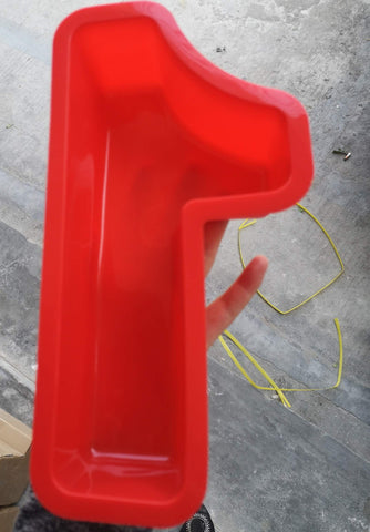 Goldbaking numbers moulds with extra thick sides for durability.