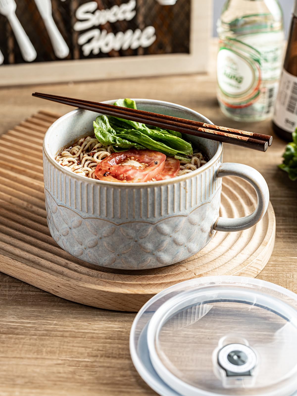Gomakren dorm-room meal prep bowl for leftovers and reheating.