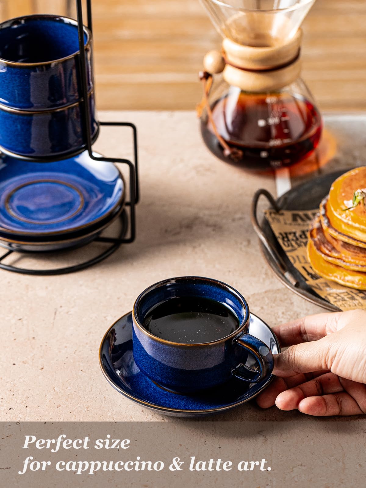 Gomakren ergonomic handle provides comfortable grip for hot drinks.