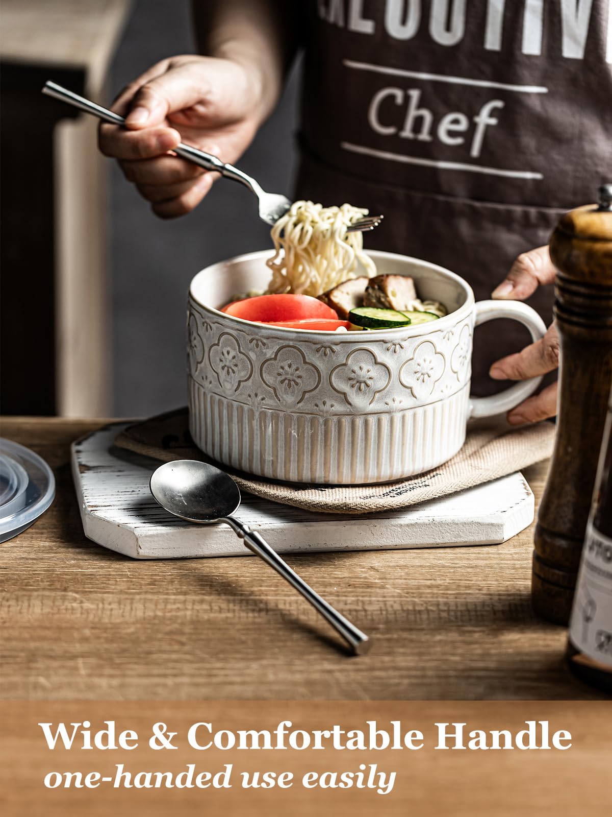 Gomakren microwave-safe porcelain bowl highlights quick reheats and easy cleaning.
