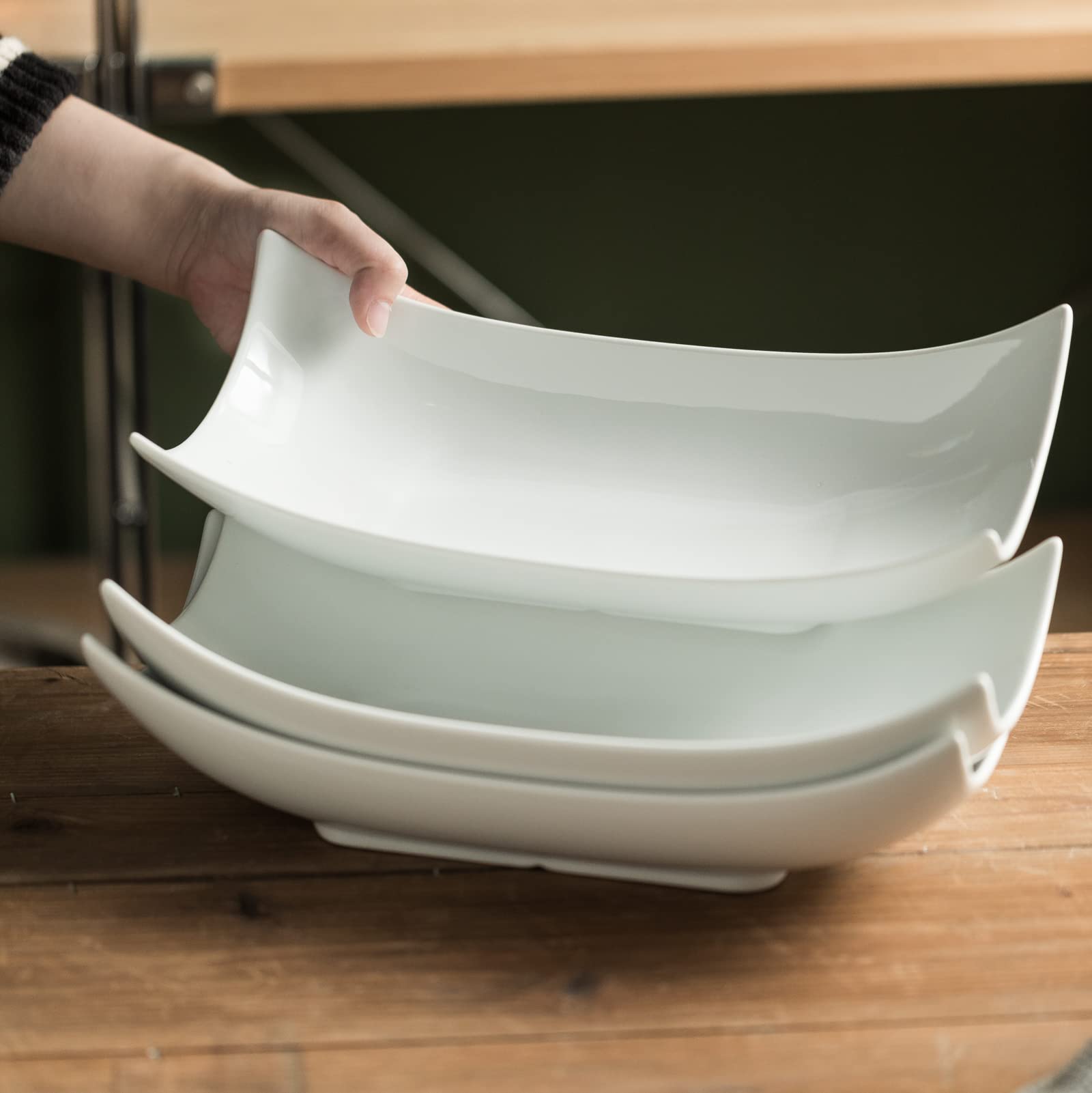Gomakren oven-safe porcelain suitable for hot foods and serving