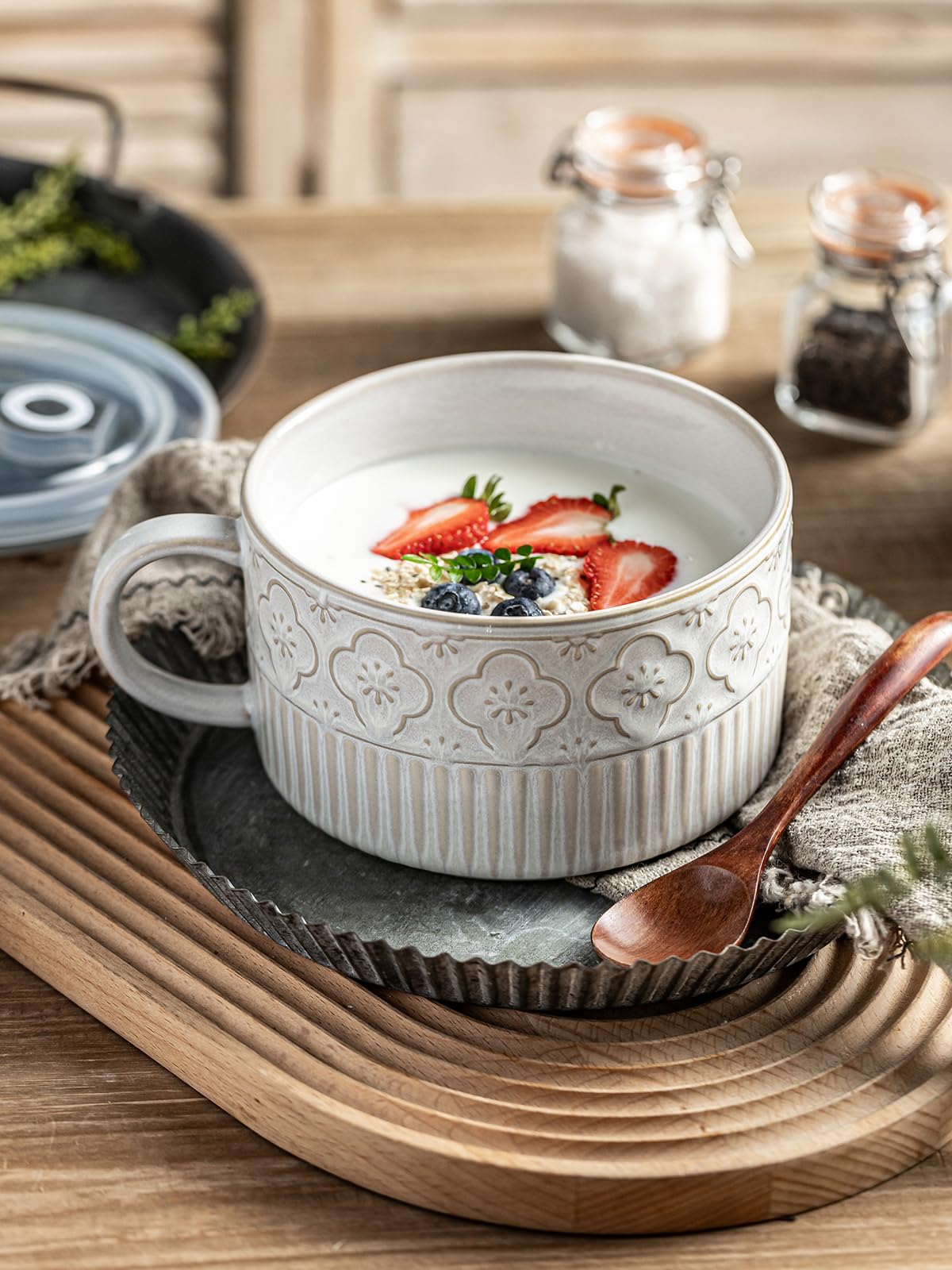 Gomakren plum blossom pattern adds decorative Eastern elegance to dining.