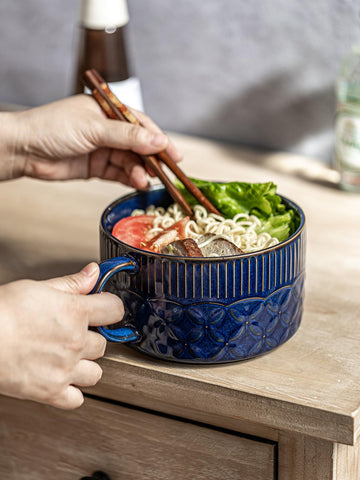 Gomakren silicone seal provides a leak-proof seal and fresh storage.