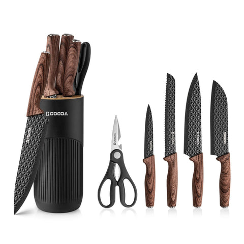 GOODA kitchen knife block with a gleaming blade set highlights organized storage and accessibility.