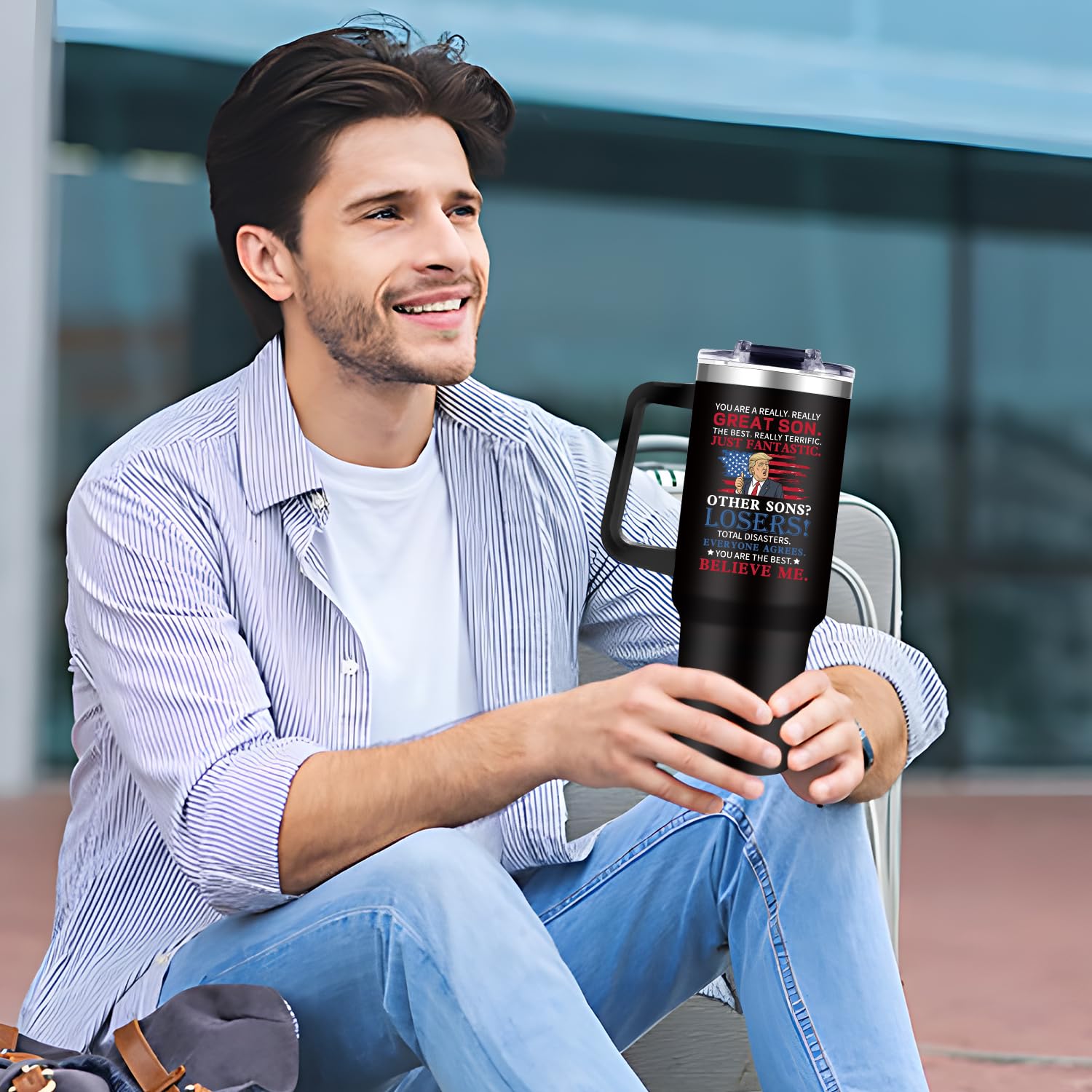 Gooddooes cup-holder fit supports on-the-go drinks during commutes.