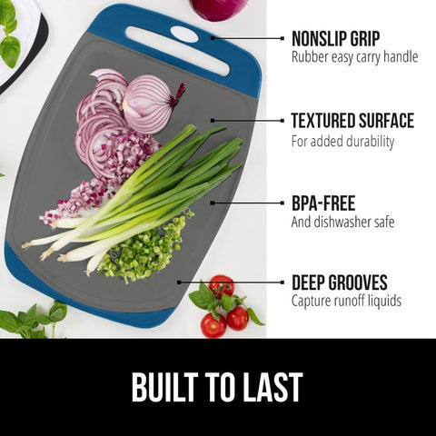 GORILLA GRIP board showing juice grooves catching liquids during prep
