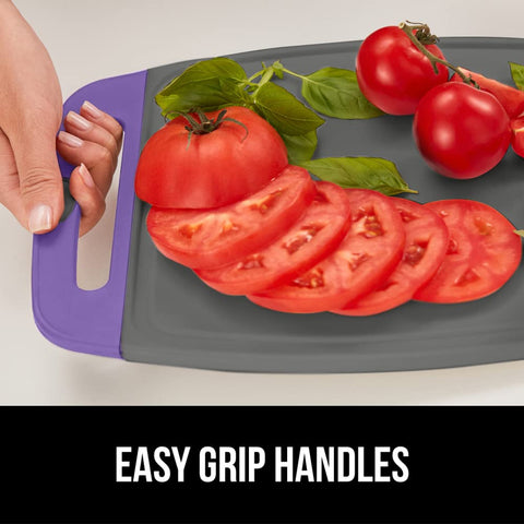 Gorilla Grip small board ideal for herbs and sauces in quick prep.