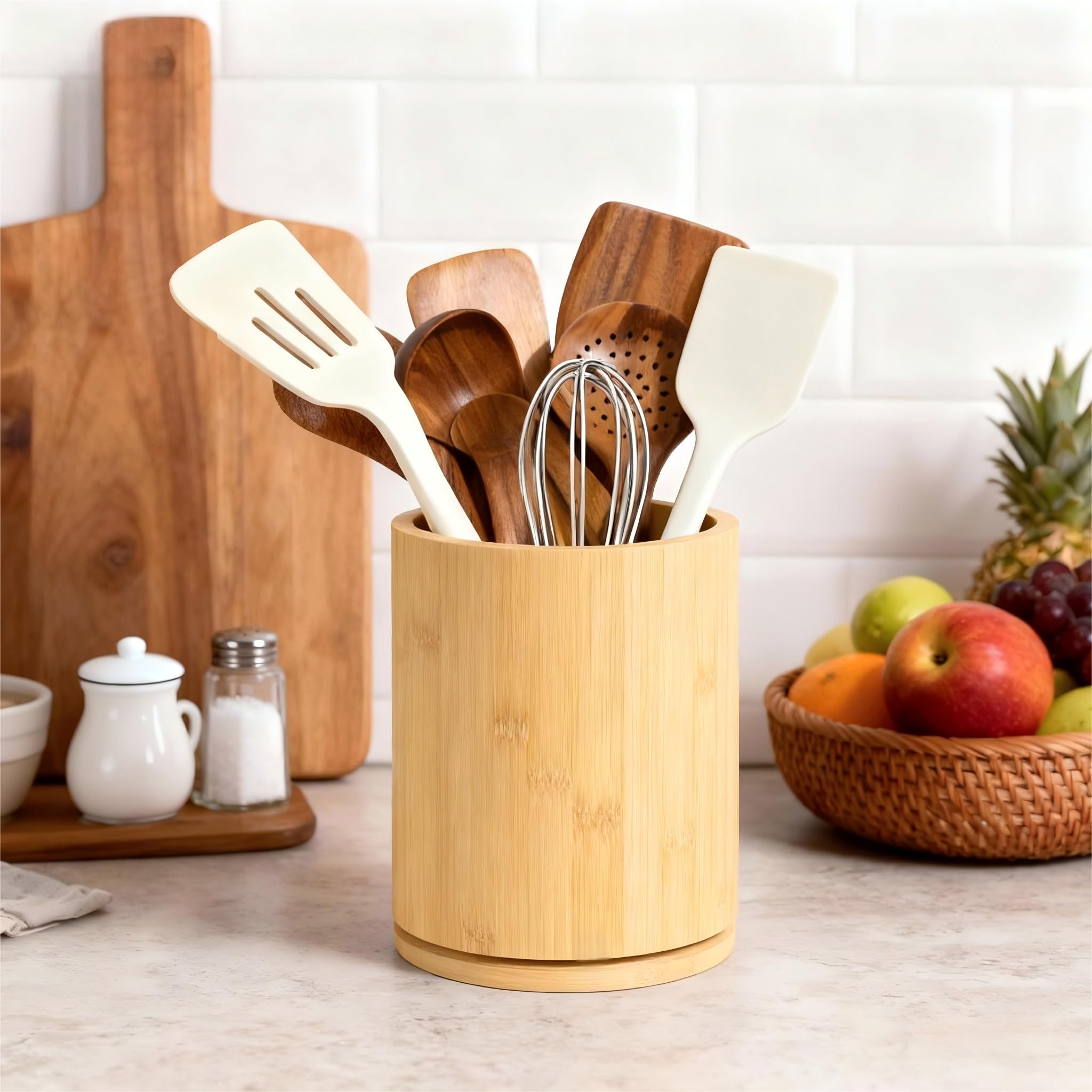 Gorsent utensil holder is easy to clean and durable.