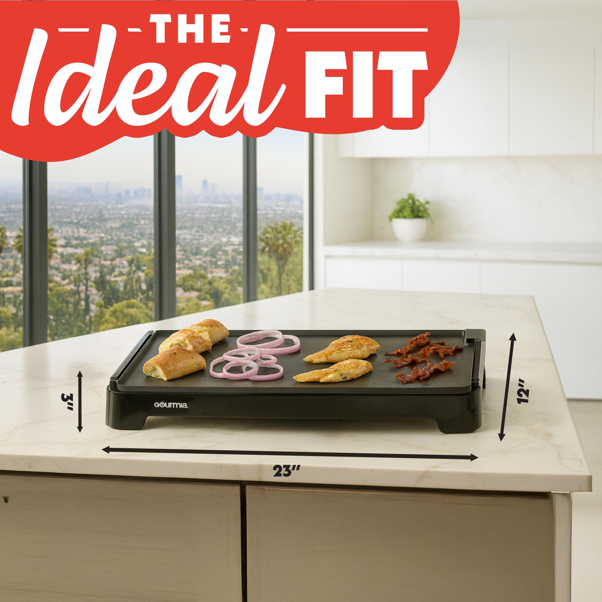 Gourmia large surface enabling cooking multiple items at once.