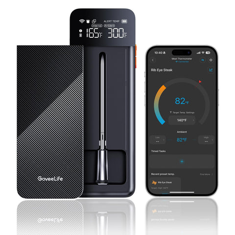 GoveeLife display base showing live temperature readouts for precise grilling.