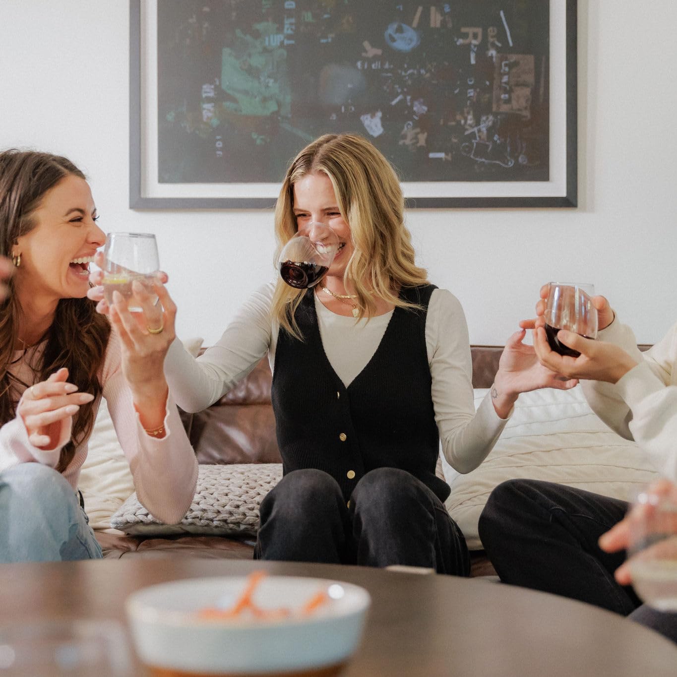 Govino crystal-clear stemless glass offers glass-like appearance without fragility.
